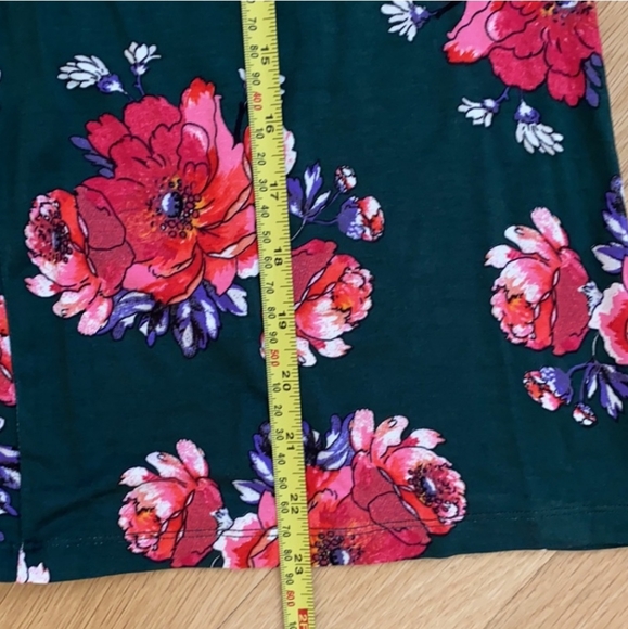 Anthropologie Vanessa Virginia Stretchy Top. Like New! - Picture 9 of 13